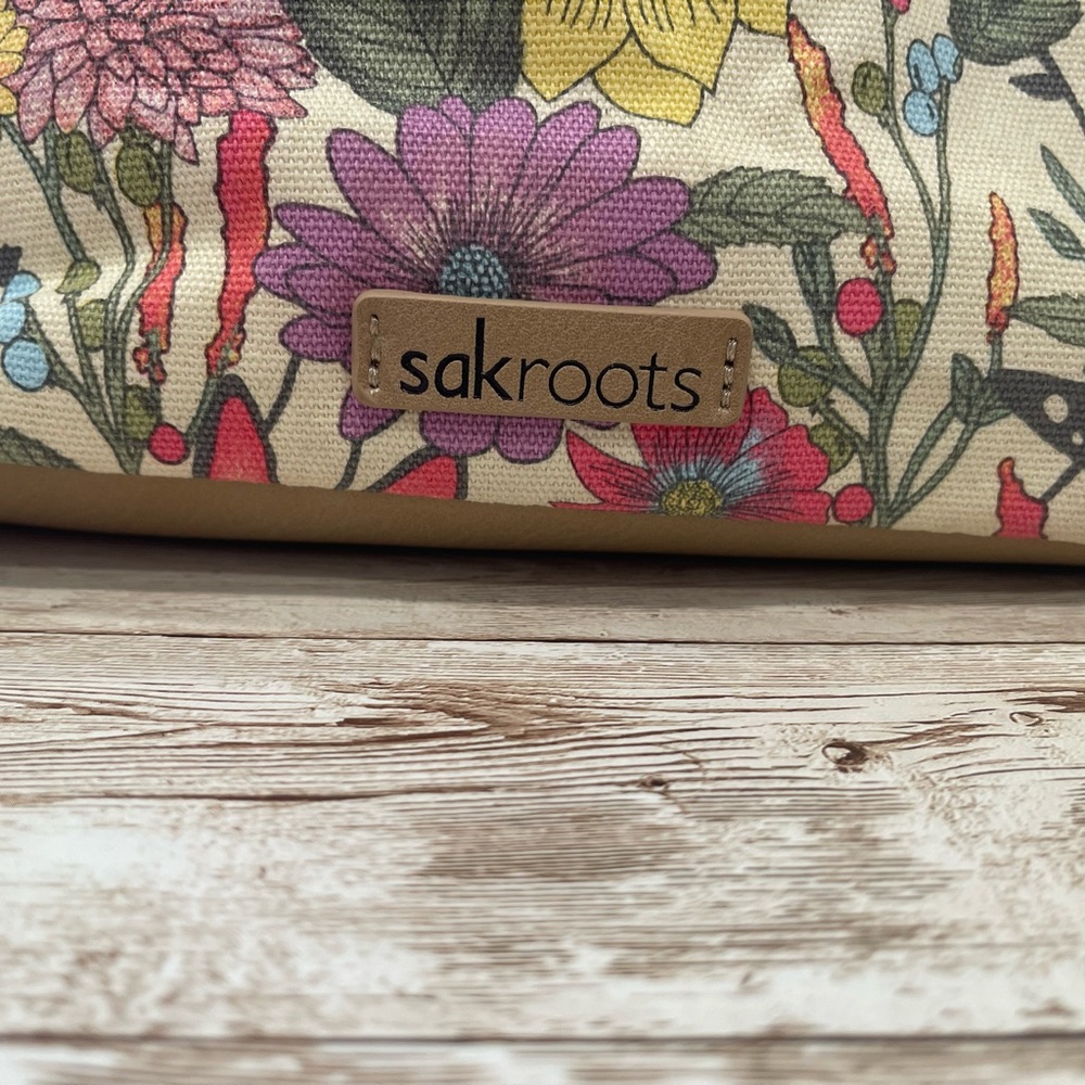 Sakroots Women’s Roma Straw Small Multicolor Floral‎ Hobo Bag - Picture 5 of 10